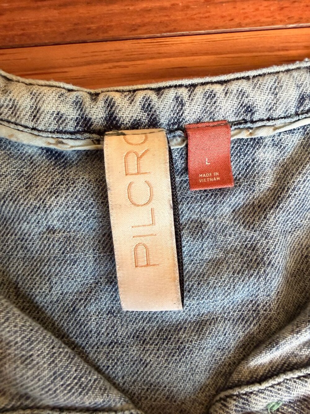 Pilcro by Anthropologie denim popover shirt, size L - Picture 5 of 5